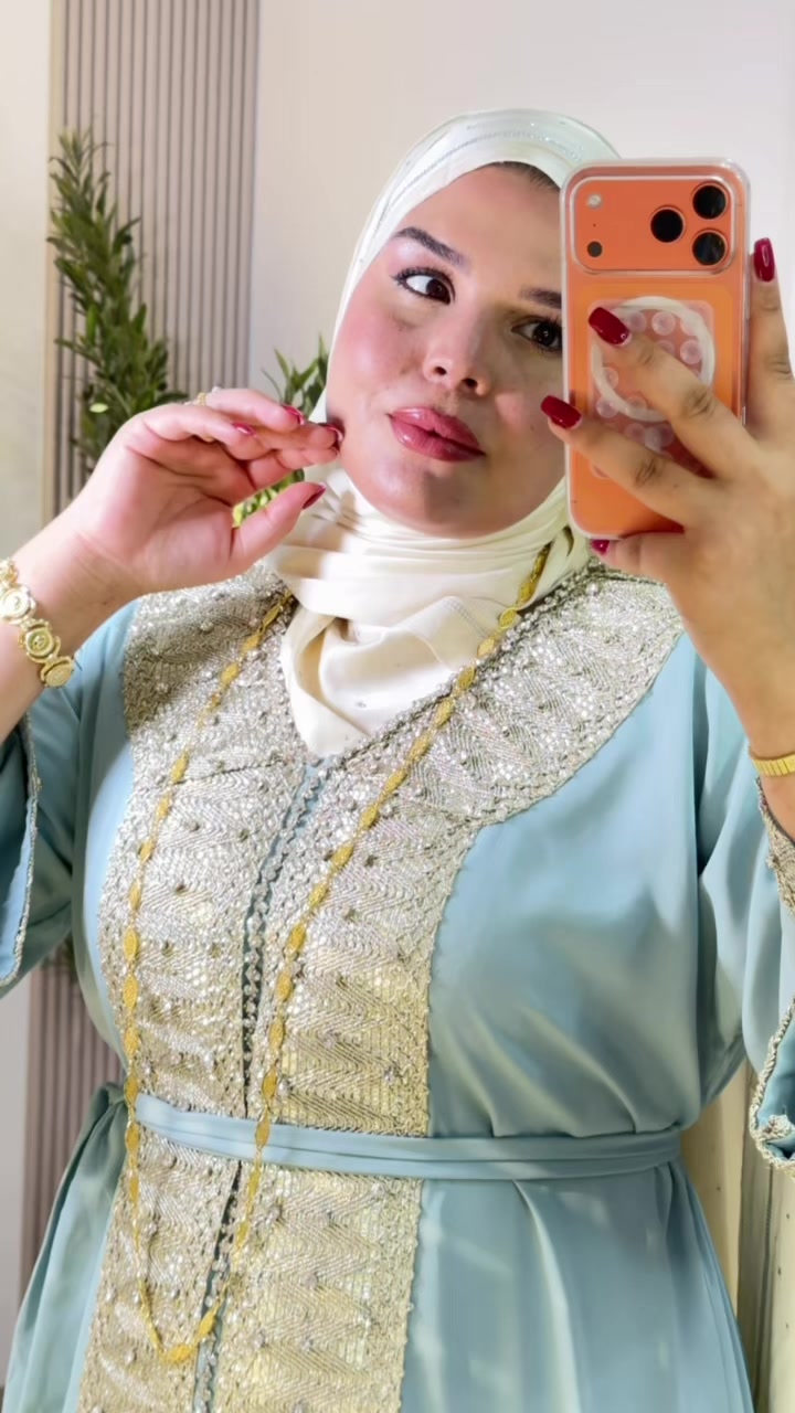 @Rania Zina Zina