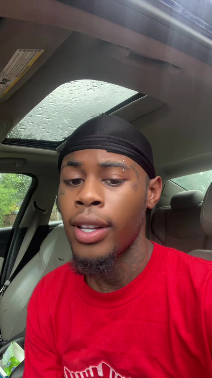 @Dollboy
