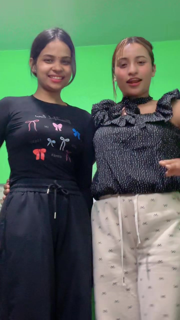 @🫰🏻