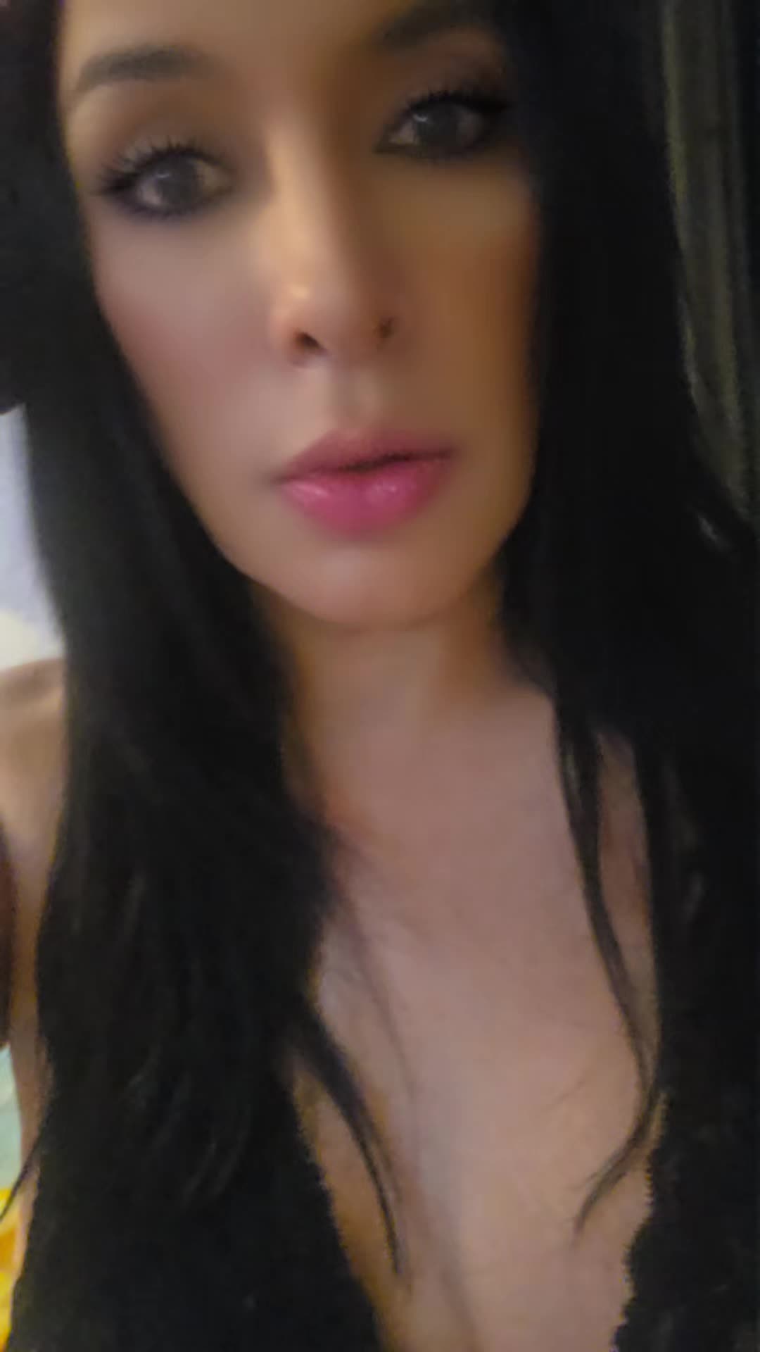 @nicolereyes2222