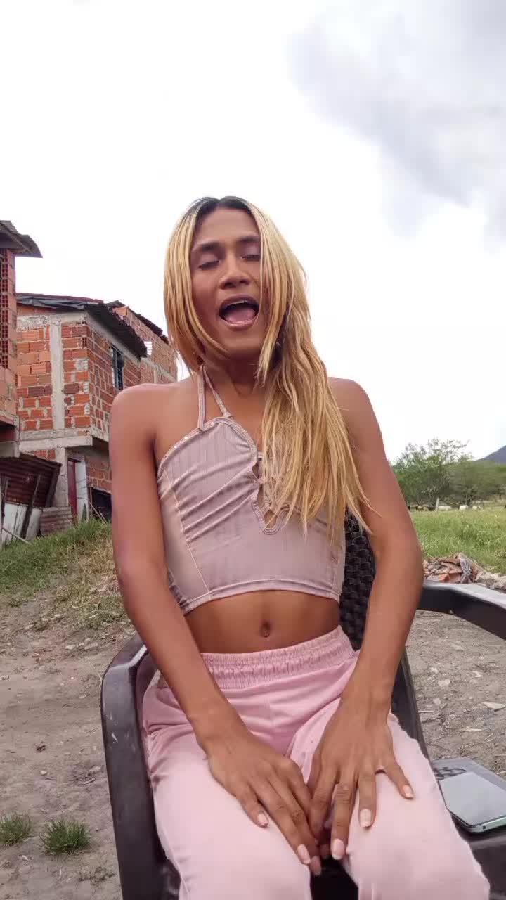 @Shakira