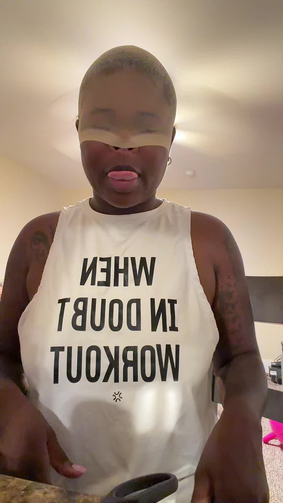@Quinniea