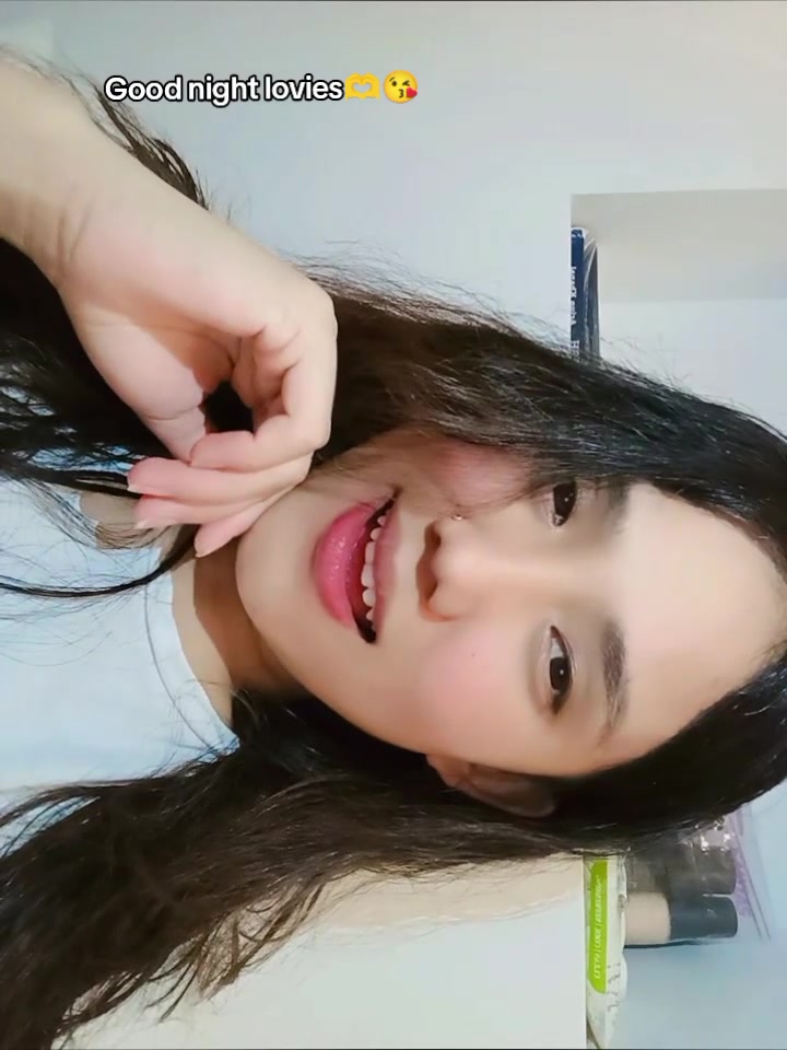 @🧚♀️pyarii🫶