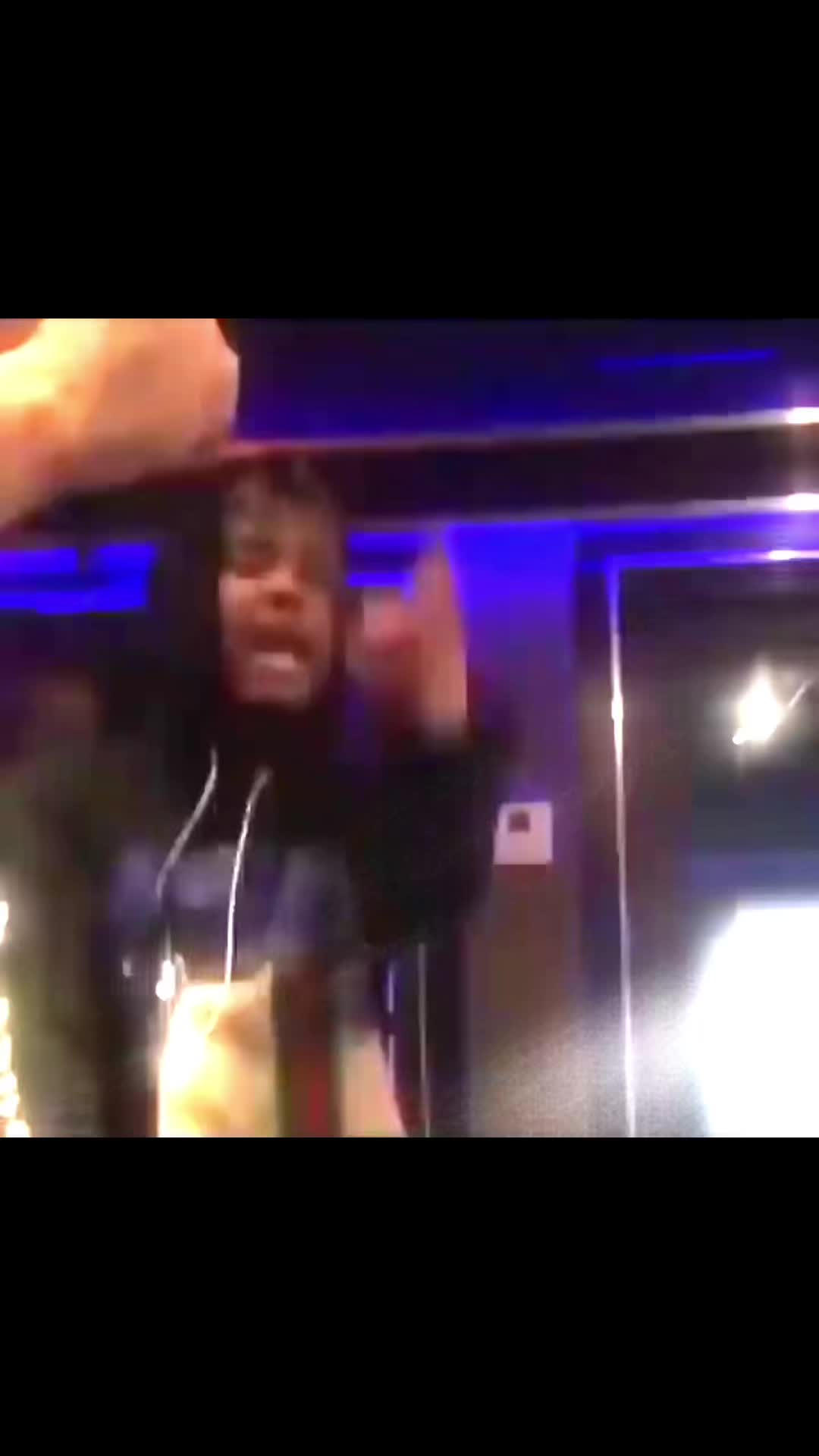 @999