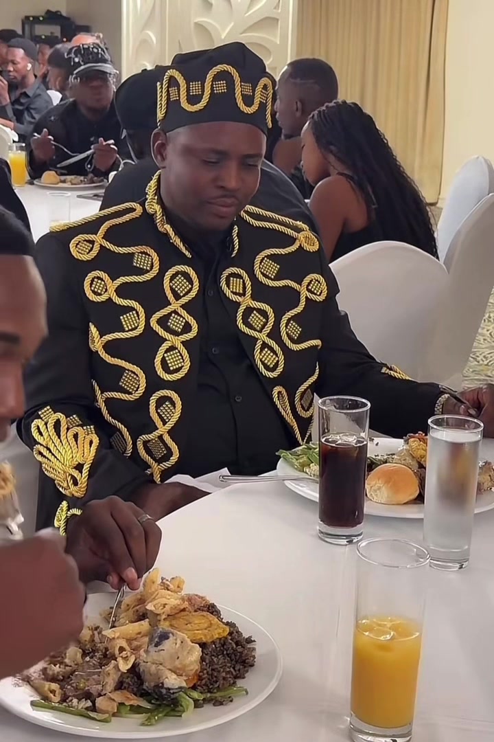 @D&egrave;nyel&egrave;_promo18