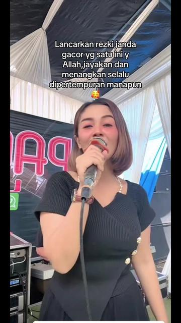@🔥Rosy Zaskia🔥