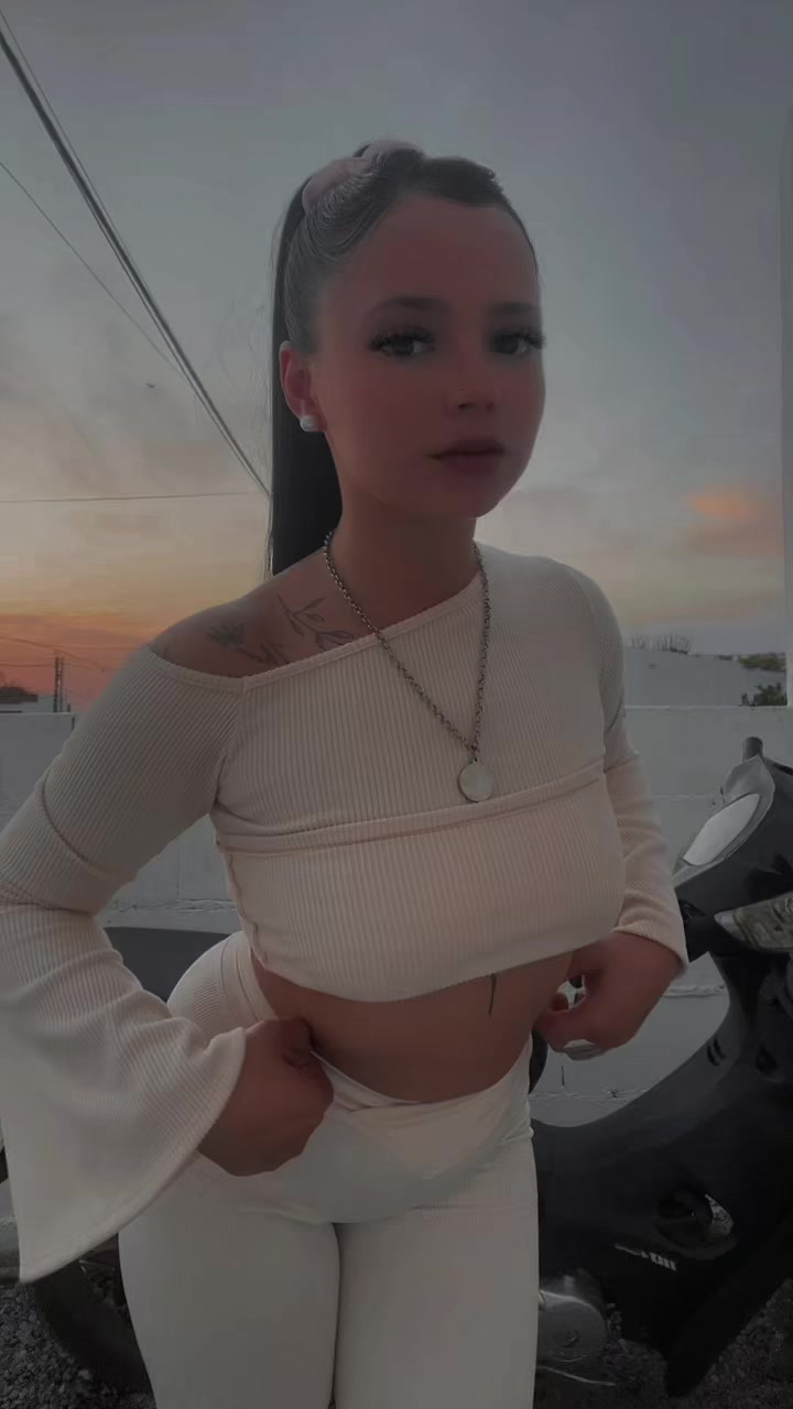 @Micaela Muniz78