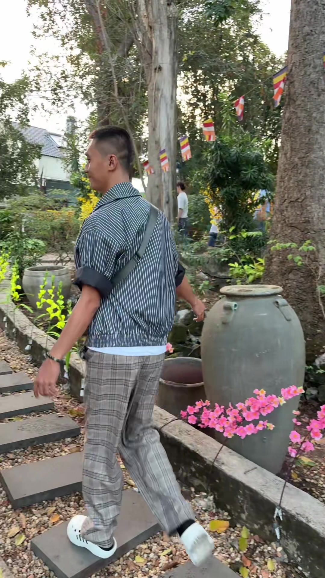 @🥷 Nguy&ecirc;n Ngốc Nghếch N&egrave; 🥷
