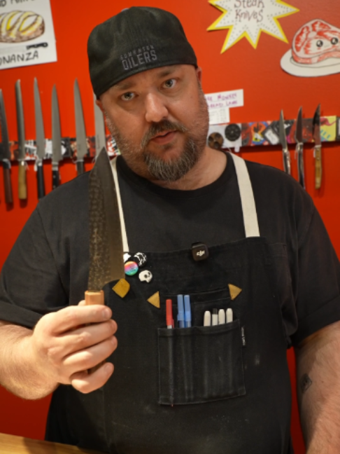 @Knifewear