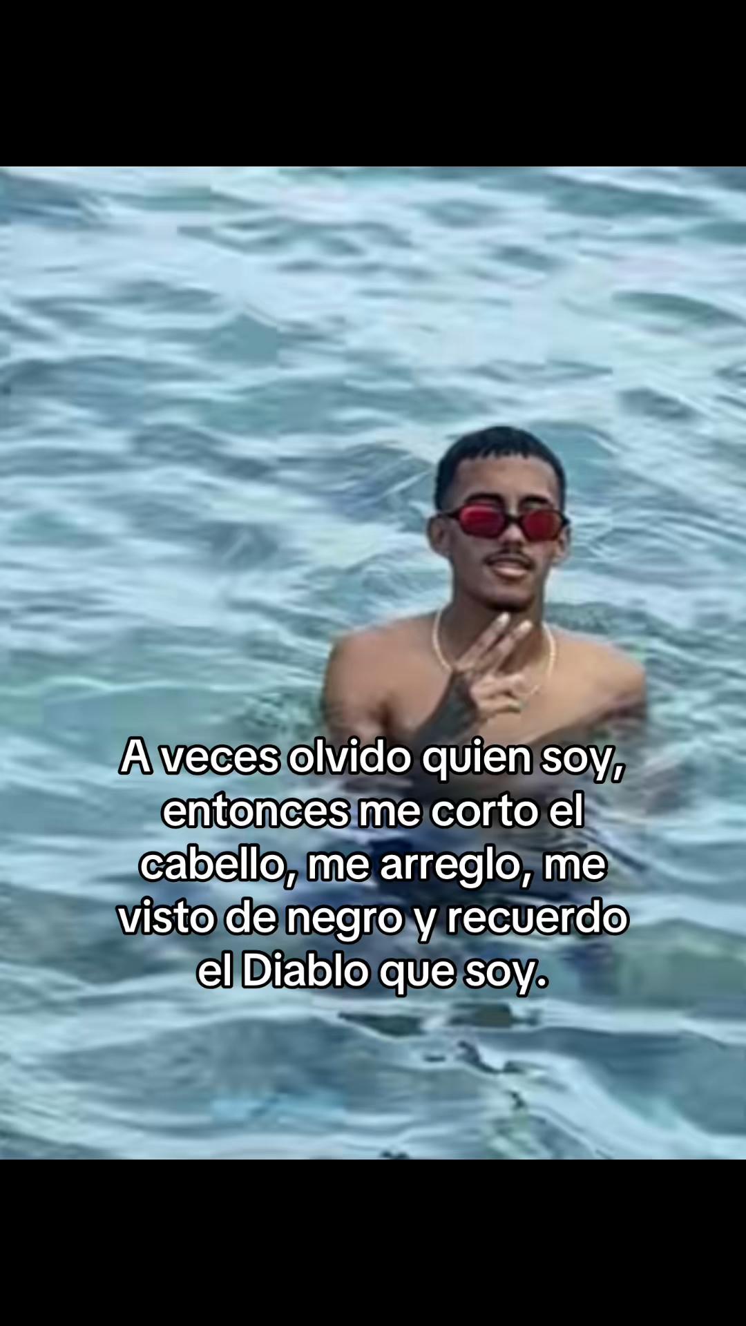@👤