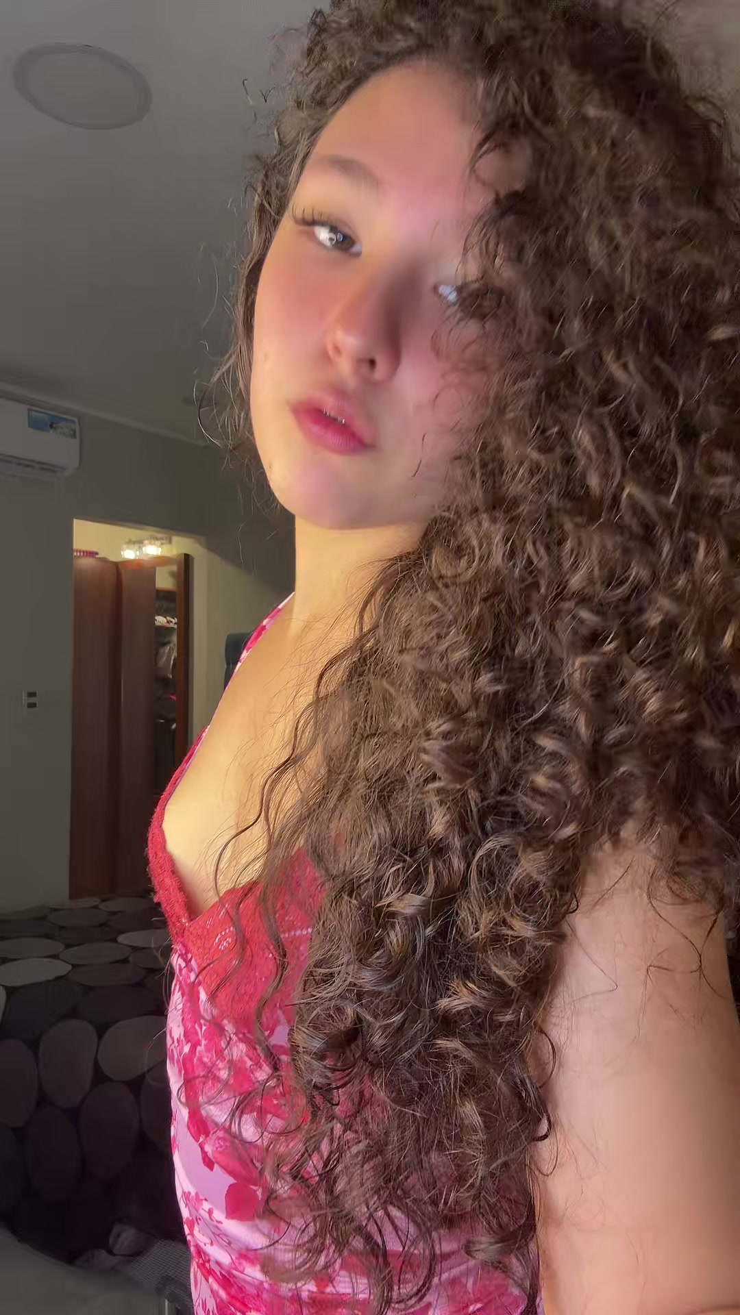 @Yulii