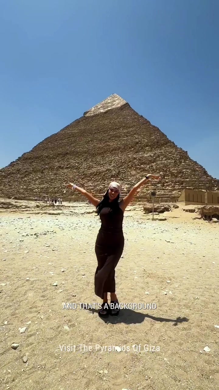 @The pyramids of Giza official