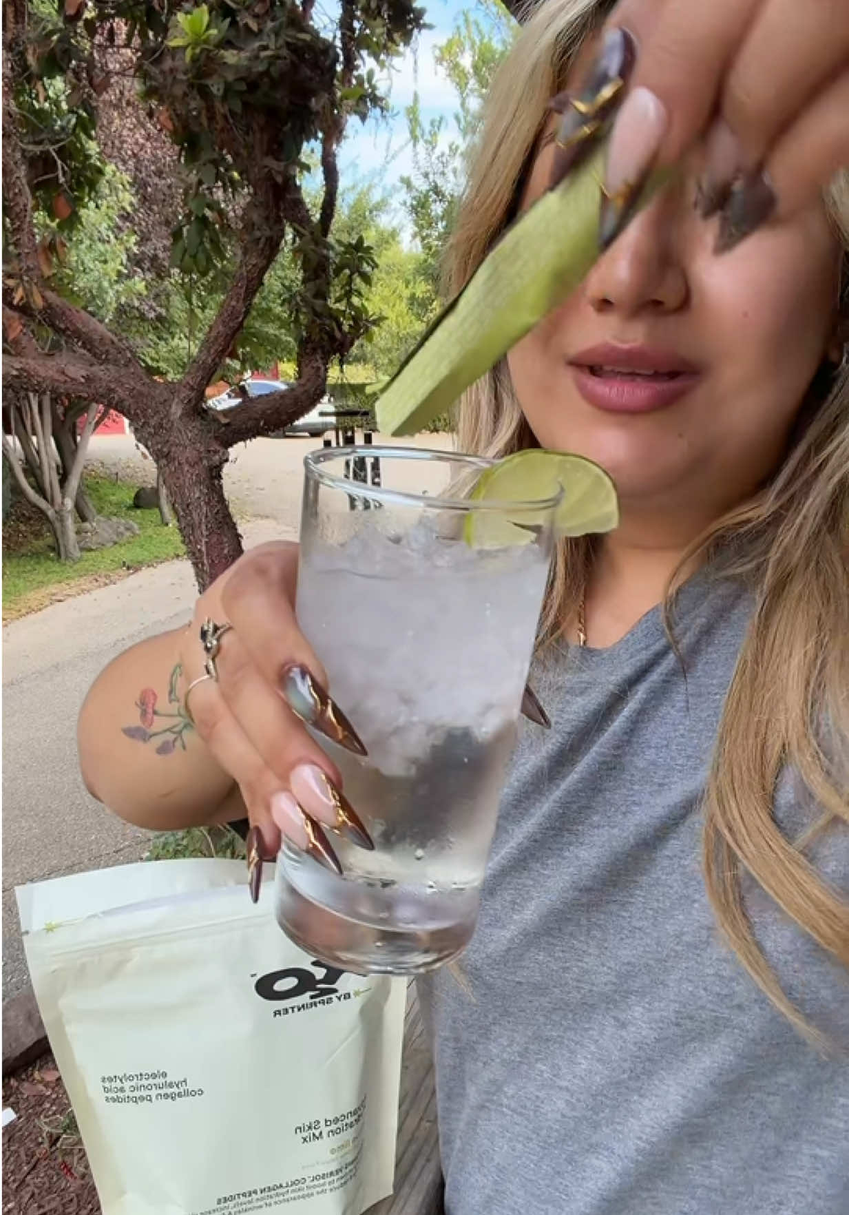 @lupithazzepeda