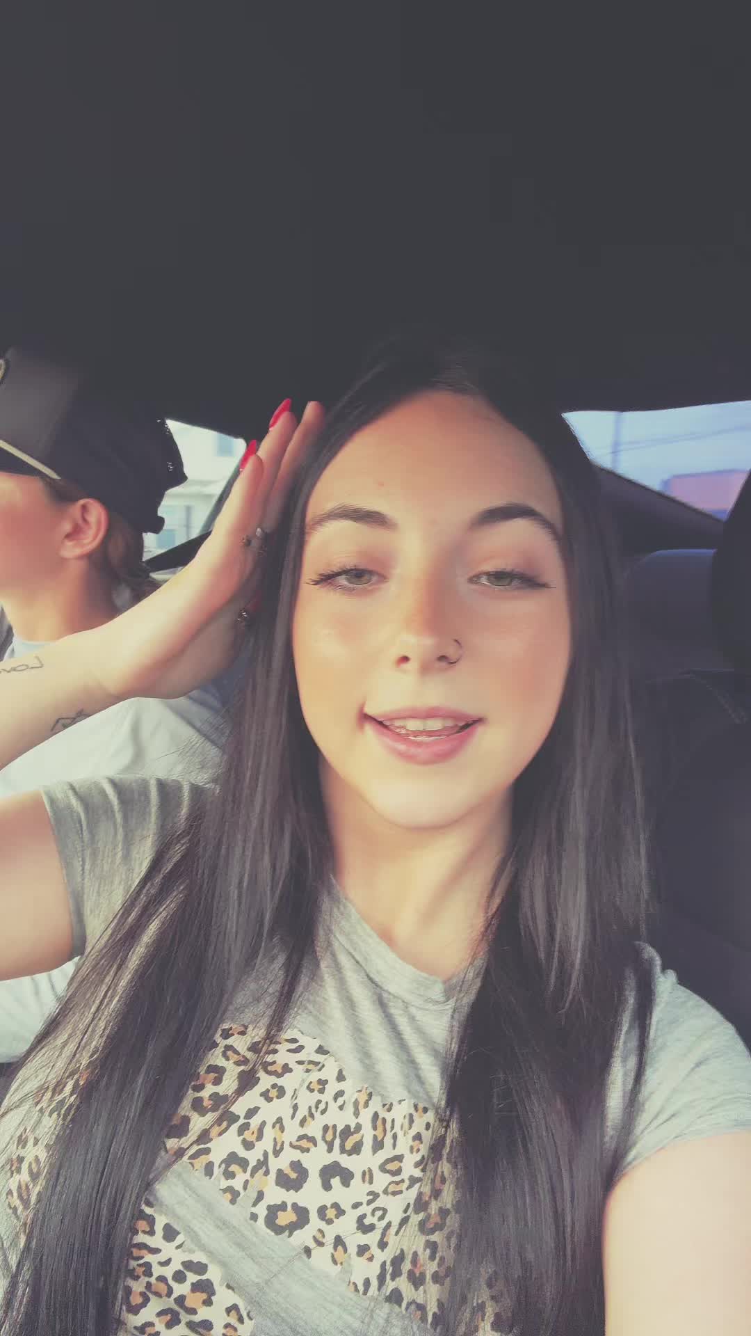 @layspam22