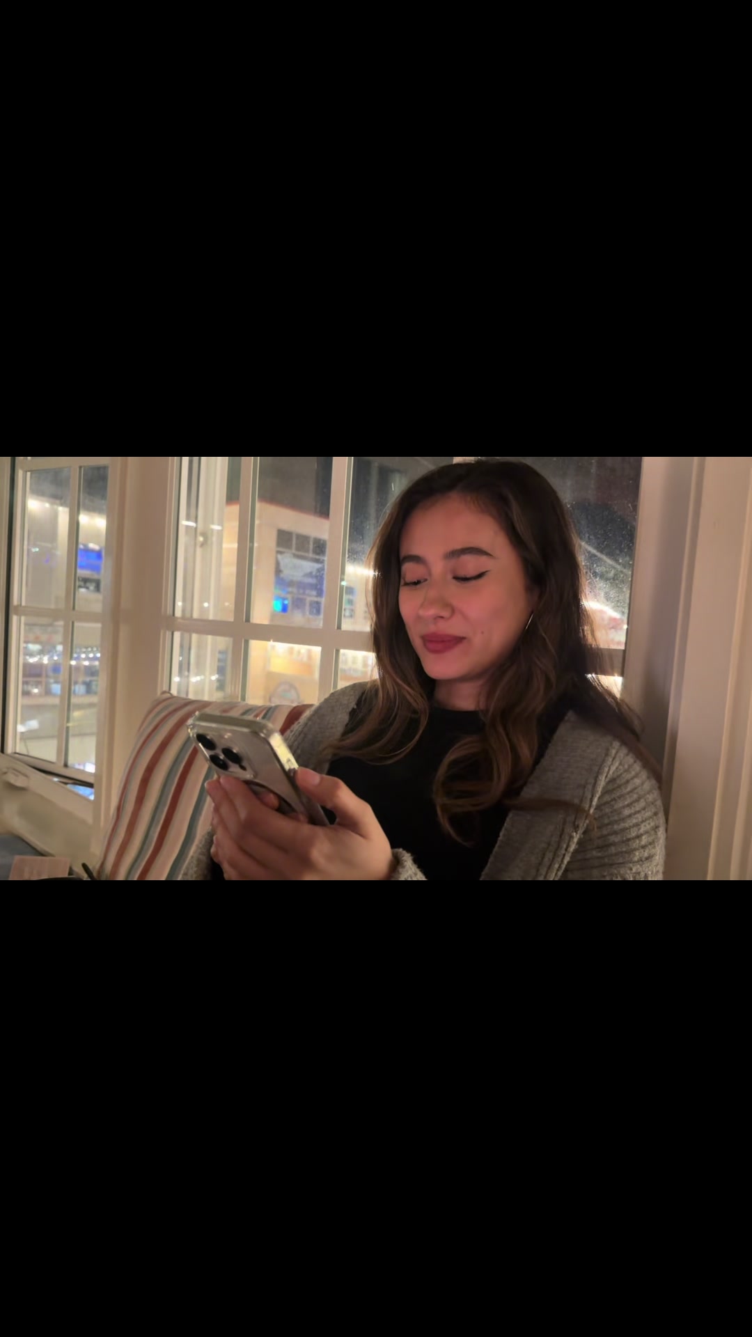 @Bella