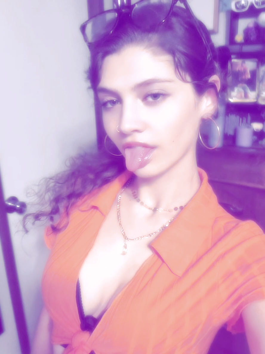 @️