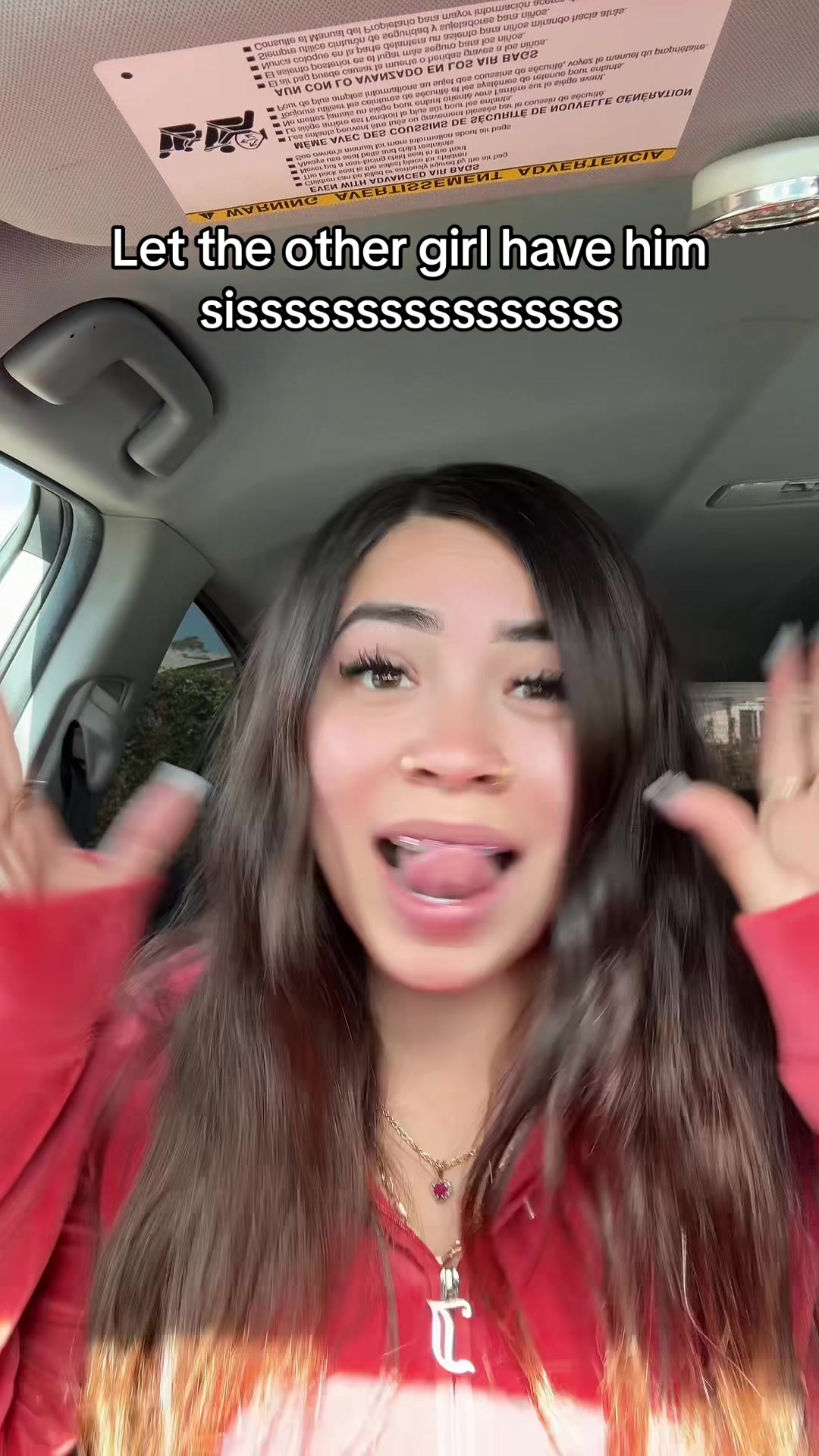 @LaGuera_