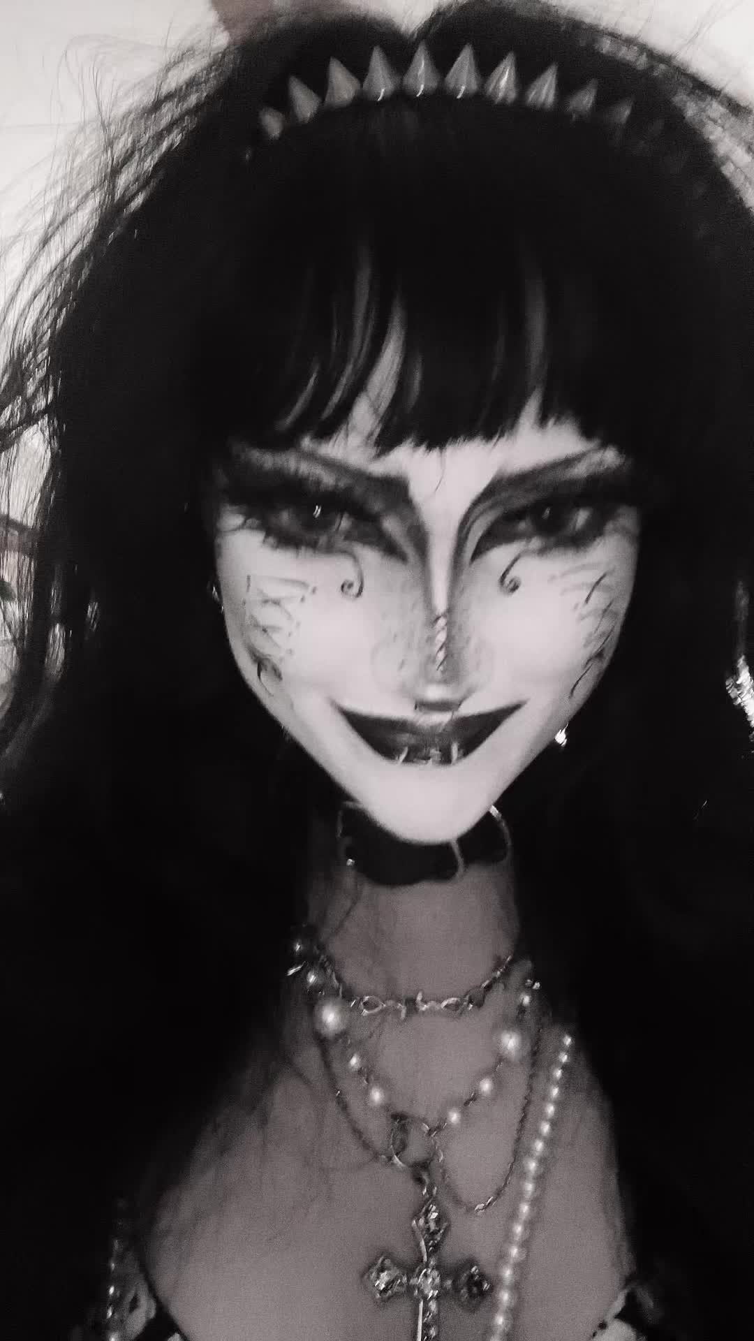 @𝕯𝖔𝖑𝖑𝖞 𝖙𝖍𝖊 𝕲𝖍𝖔𝖚𝖑𓋹