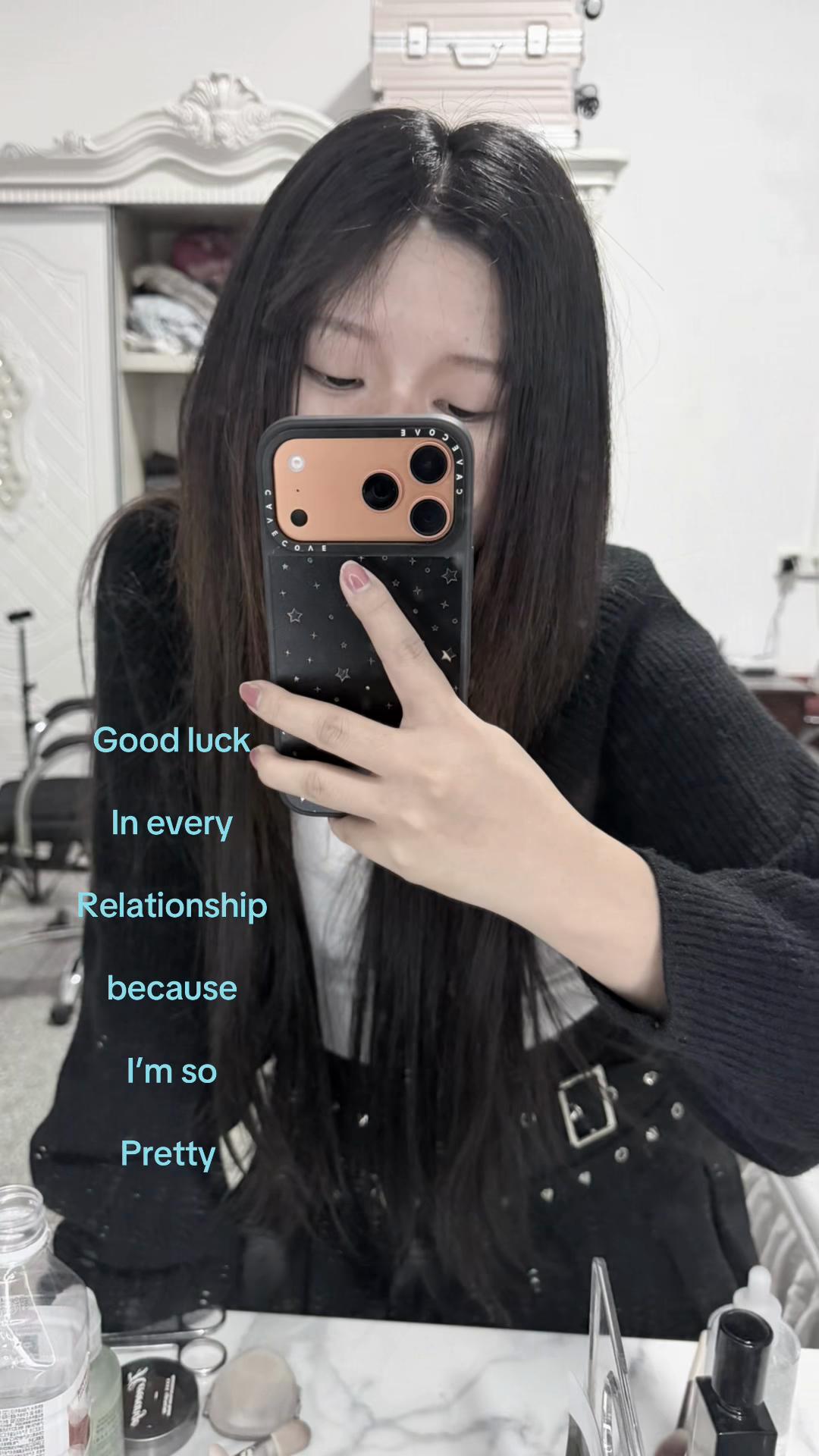 @— Lyonerèlle.