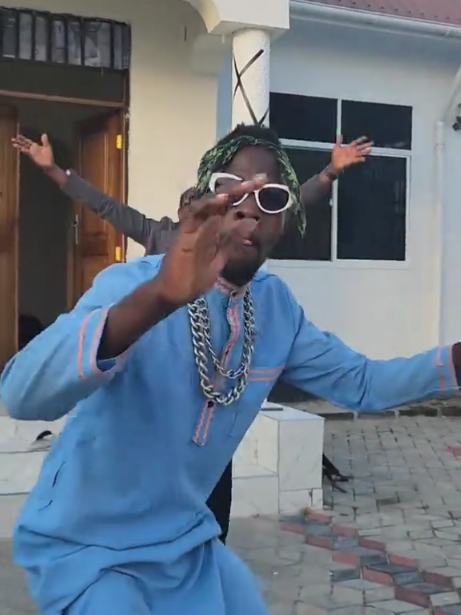 @Officiallkuryaboy