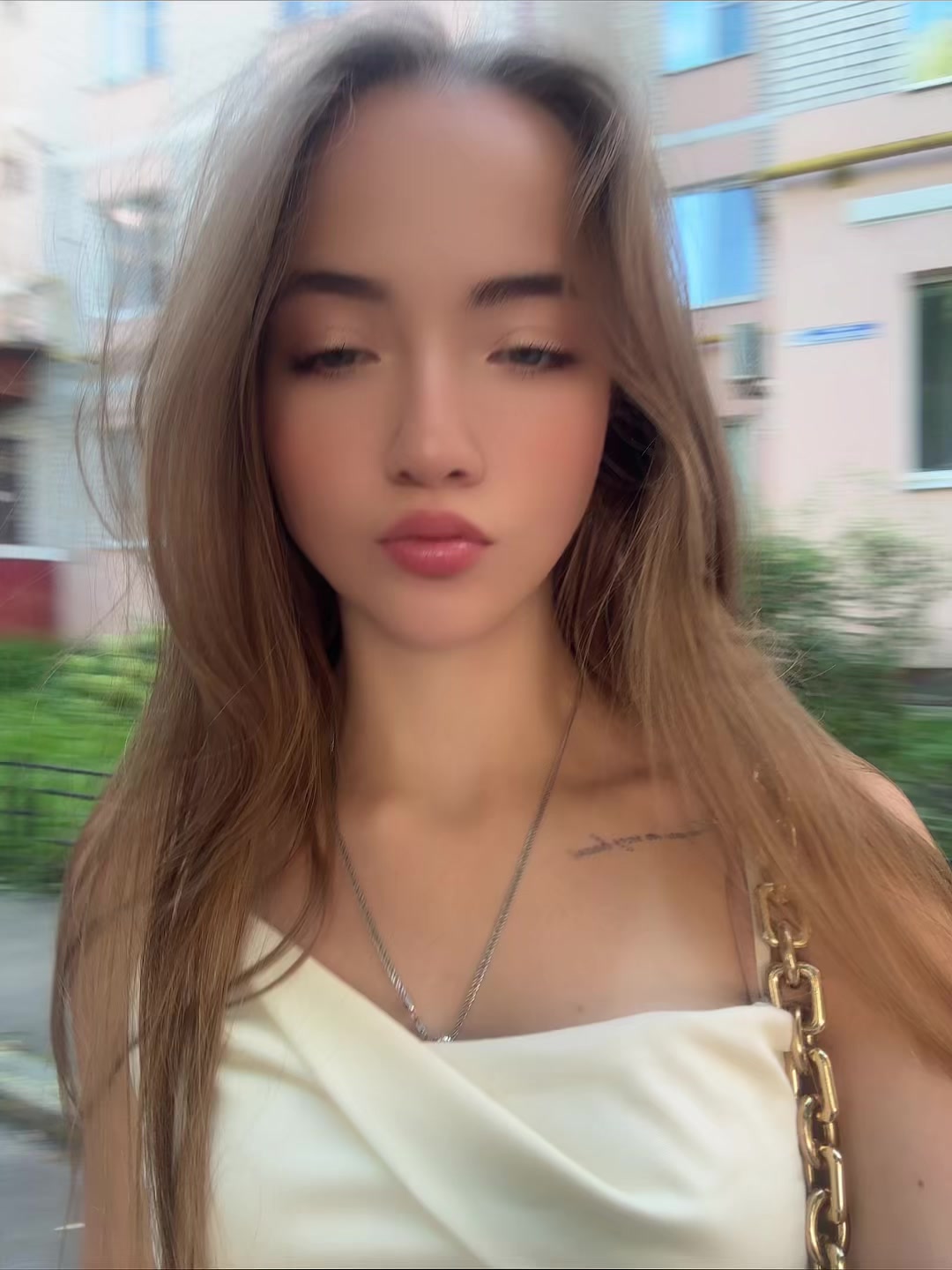 @<3