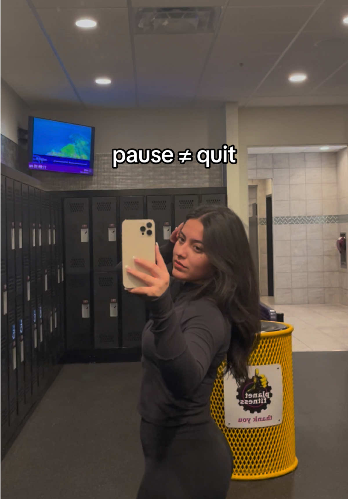 @aneesaharroyo