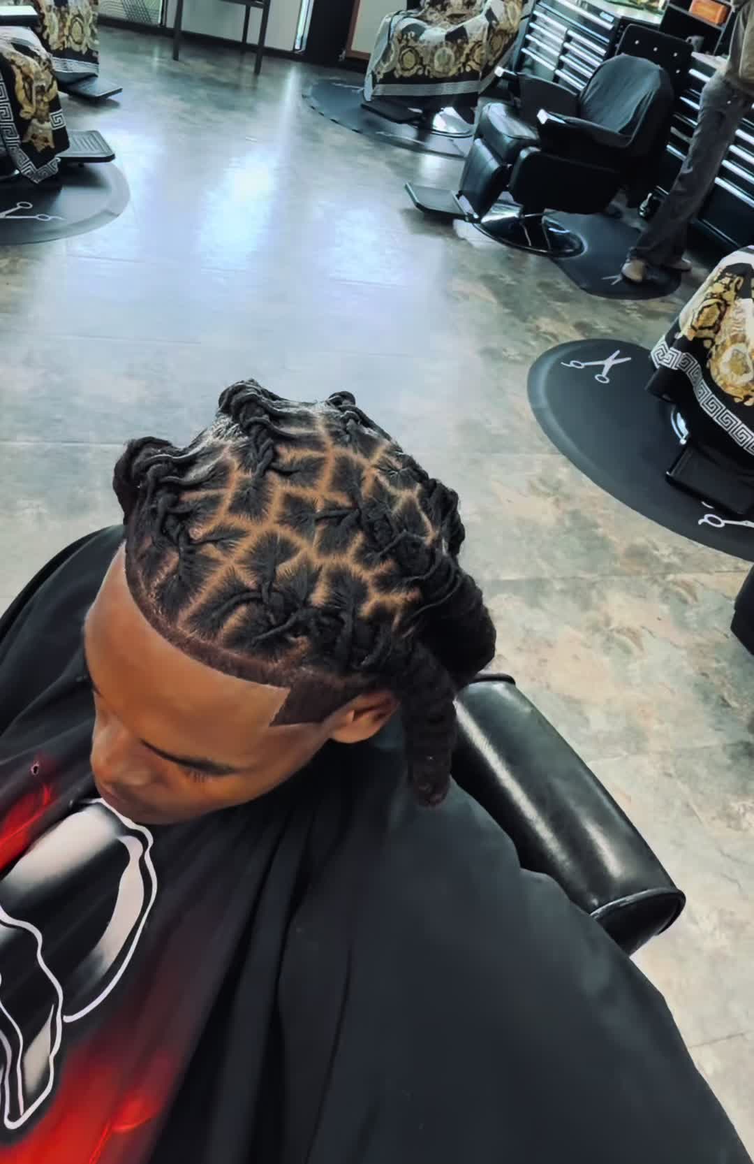 @Flamze The Barber