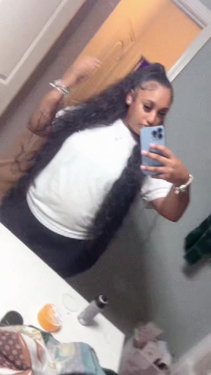 @thereallmercedess