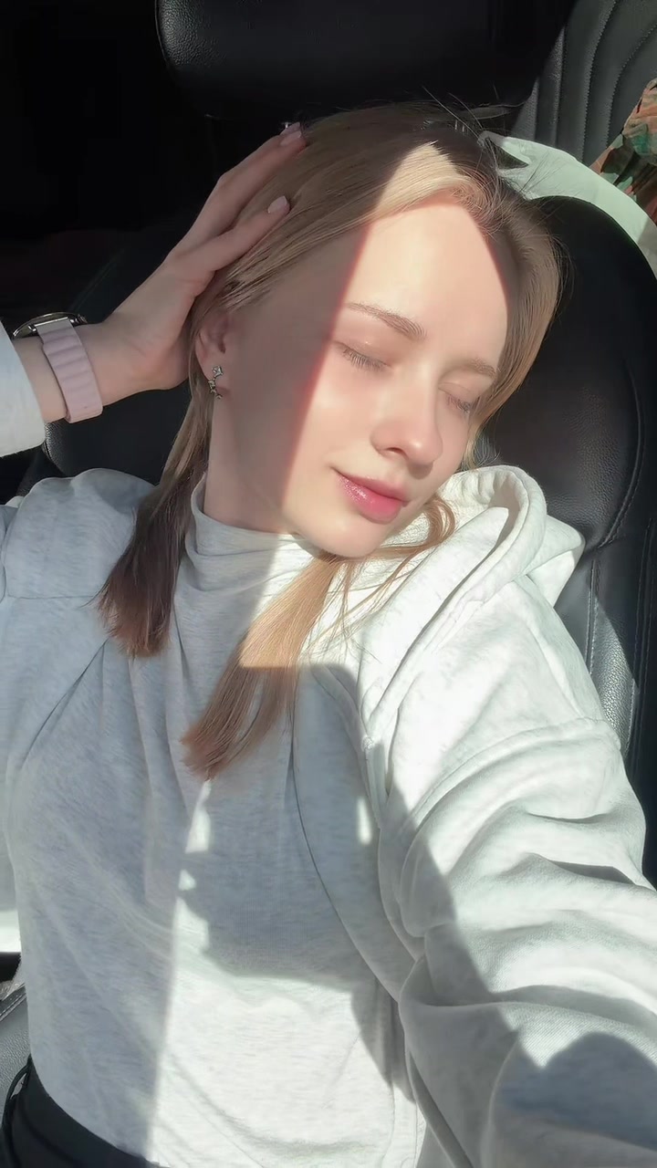 @Blondinochka