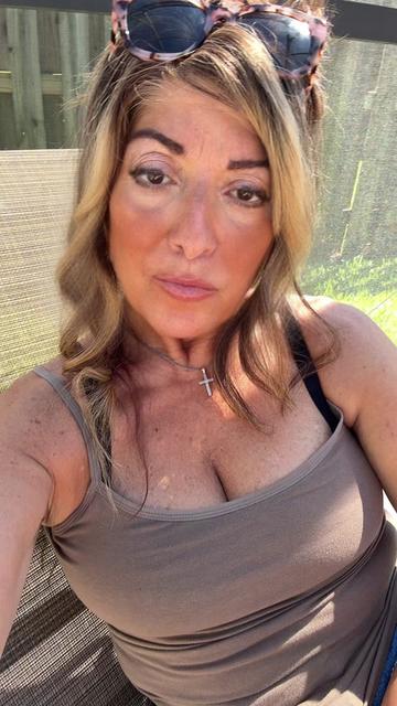 @Bella M