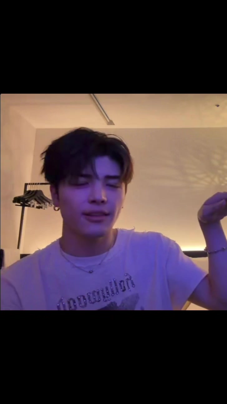 @liz❦