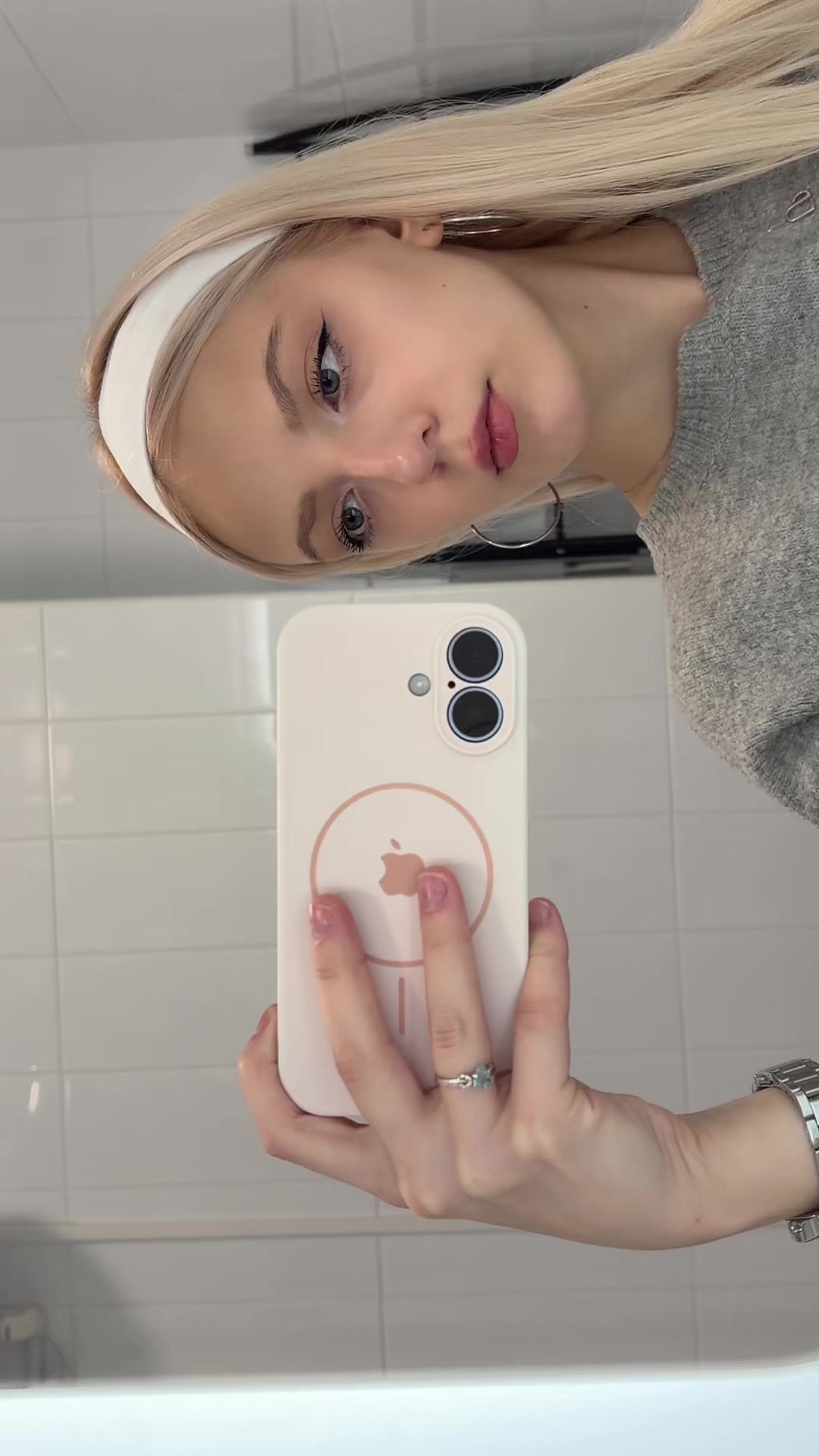 @Алёна 👀