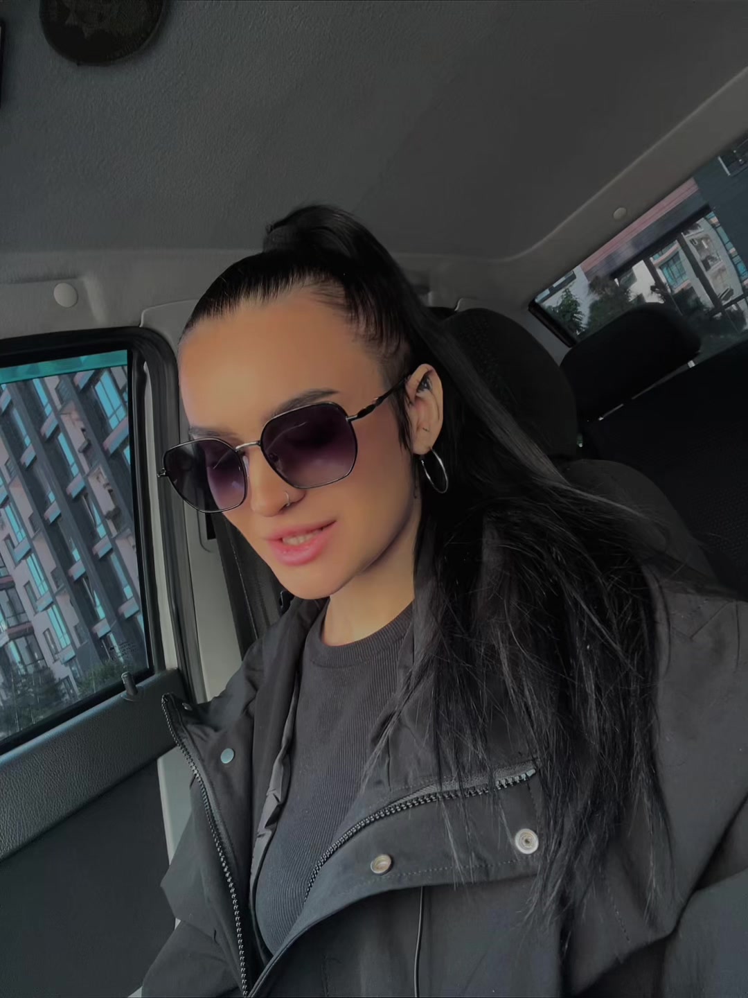 @Brunette_666_