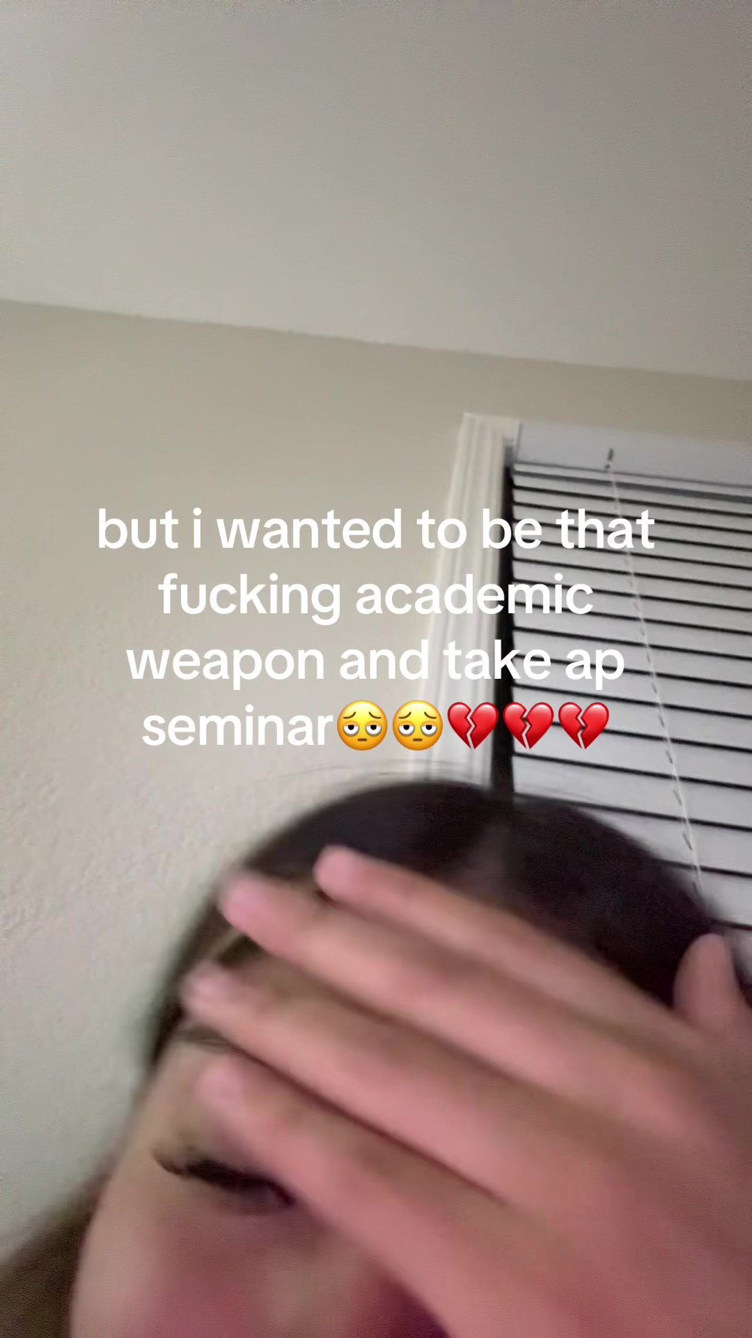 @alesekrett