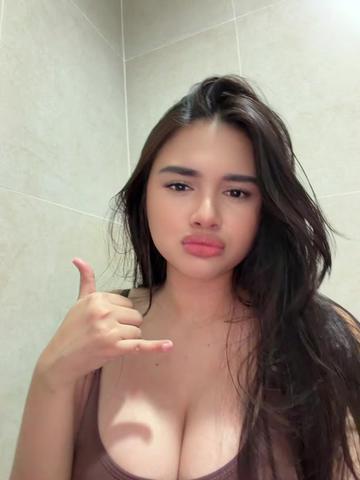 @wassuprachel 👀
