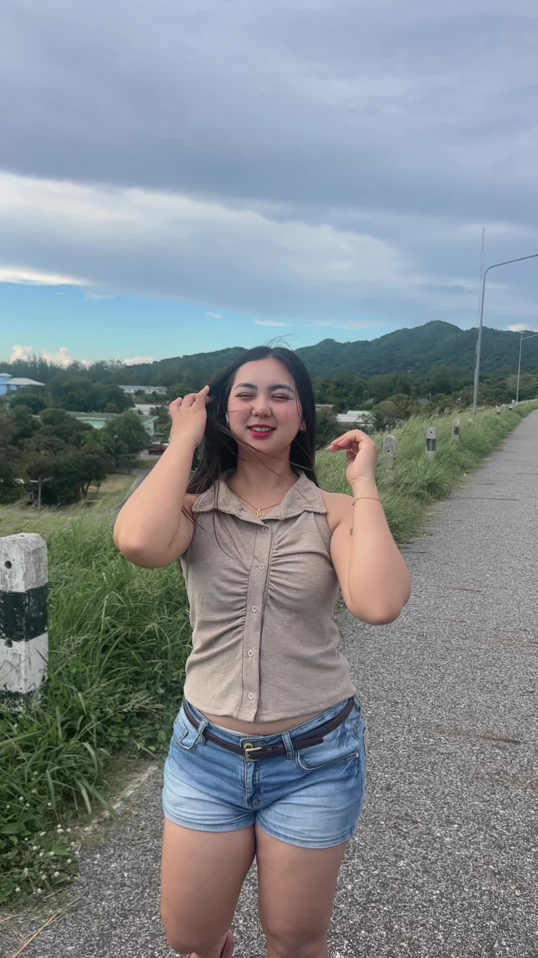 @พลอยไง🇹🇭🇲🇲(6.6M)