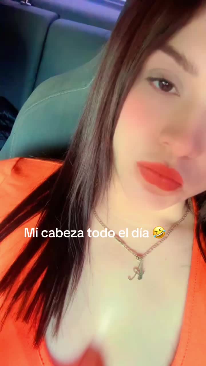 @Adriana🖤