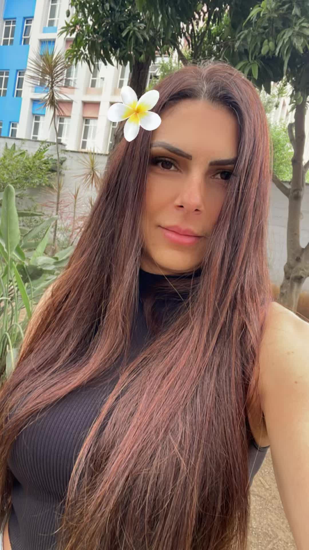 @Th&acirc;mara Karla