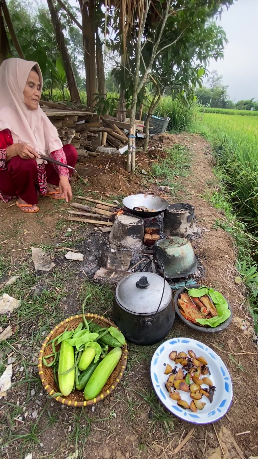 @indahnya desaku