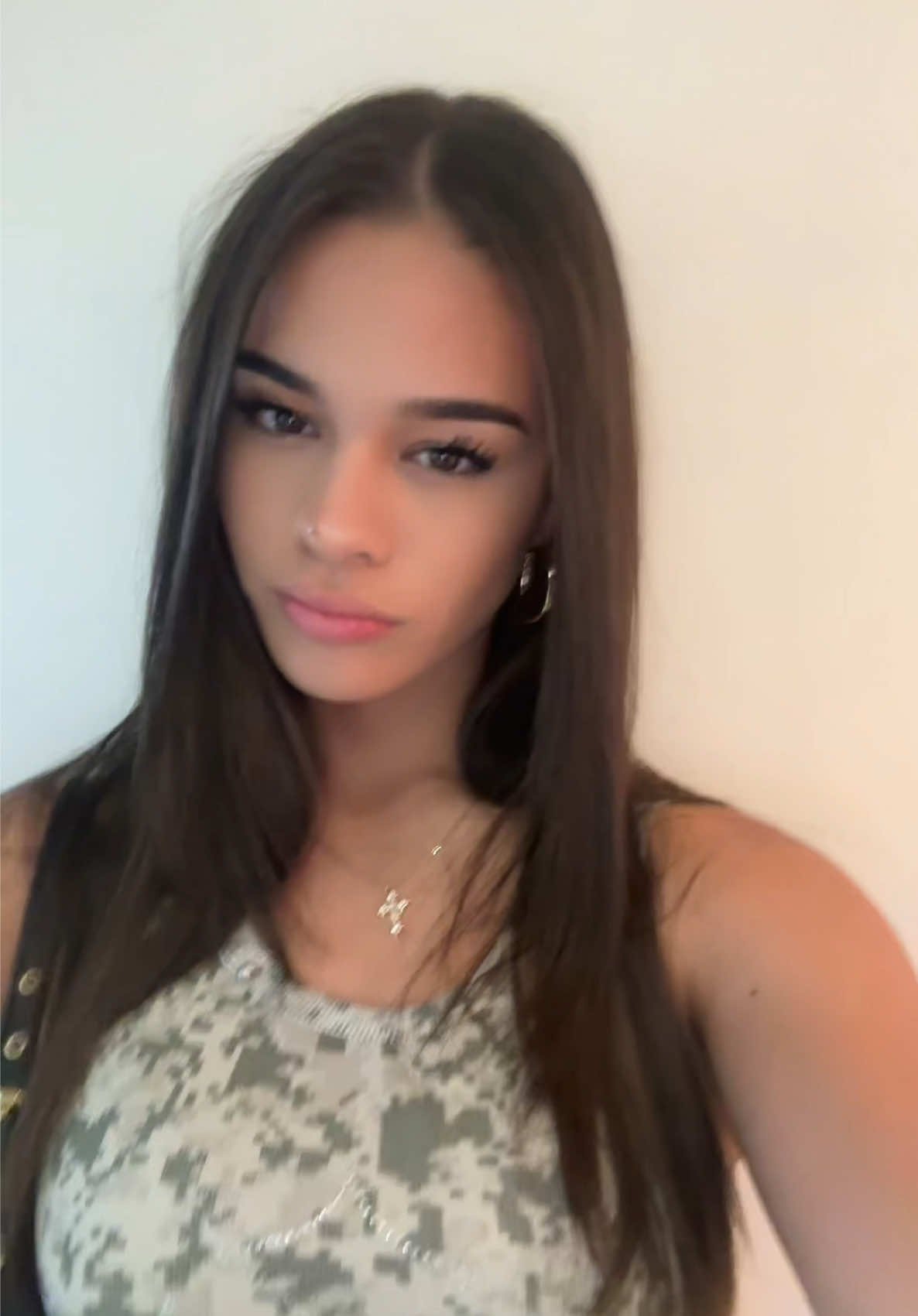 @Ava