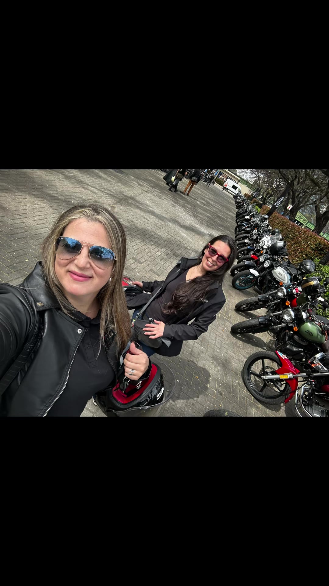 @Royal Enfield Sonia🏍️🇦🇷