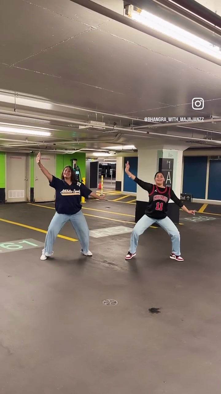 @Bhangra_with_majajanzz