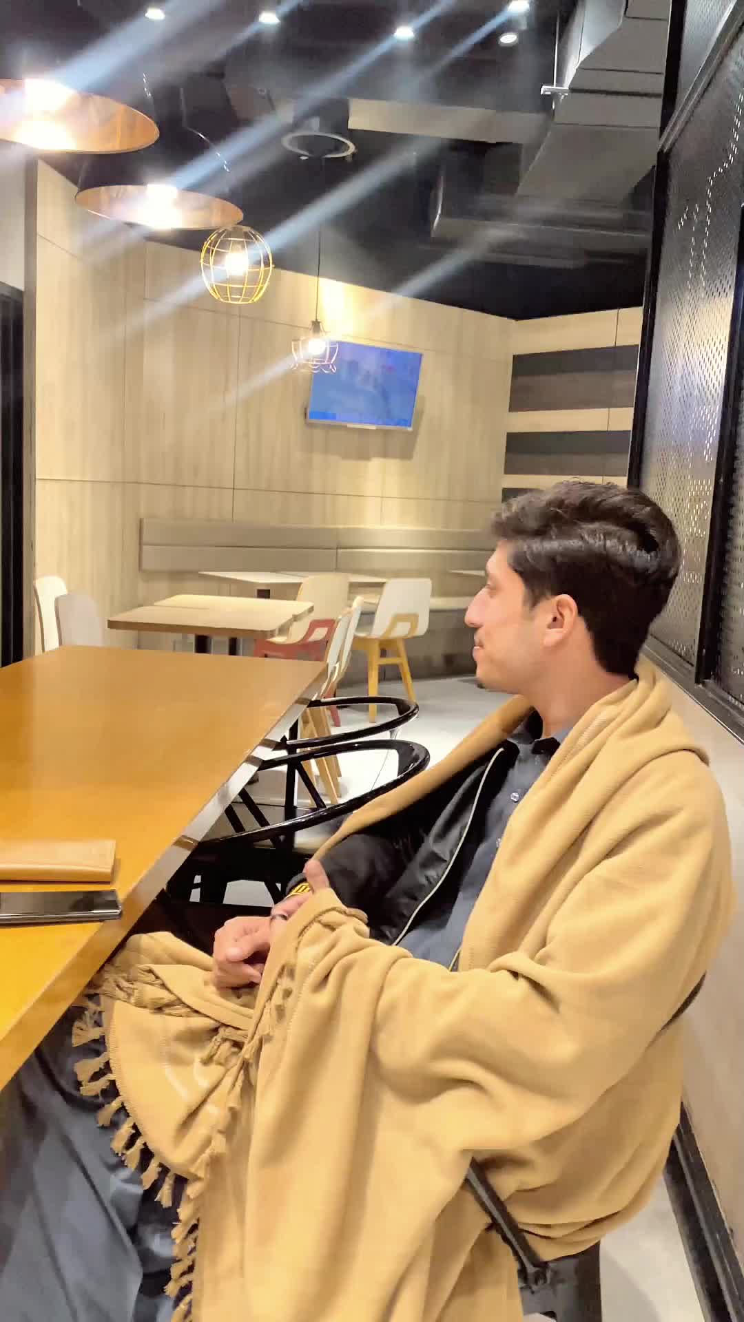 @𝑯𝒂𝒎𝒛𝒂