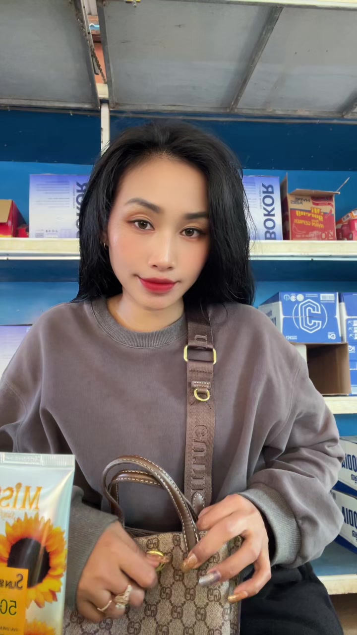 @យ៉ូវវុល
