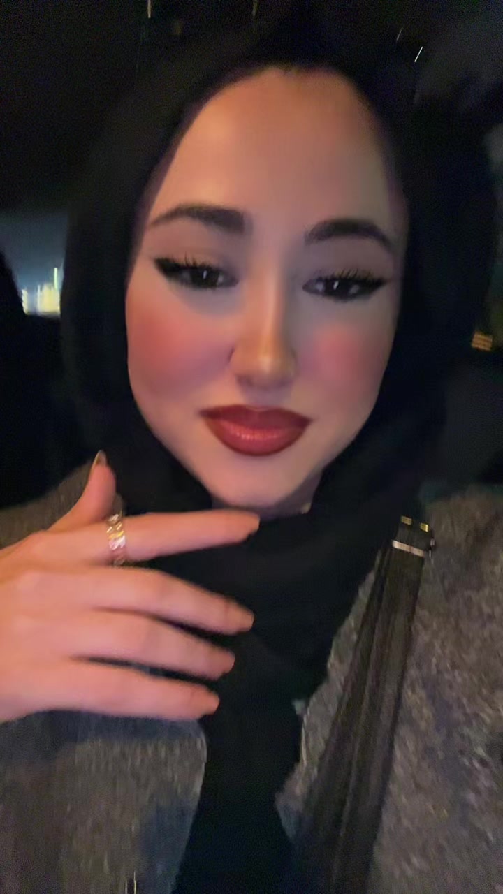 @e.svgnn