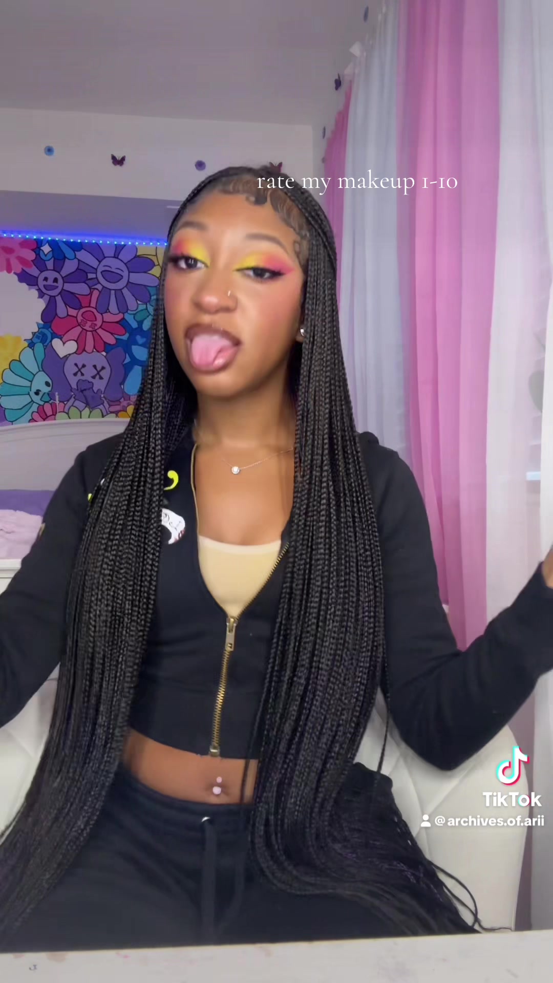@hi i’m ari,