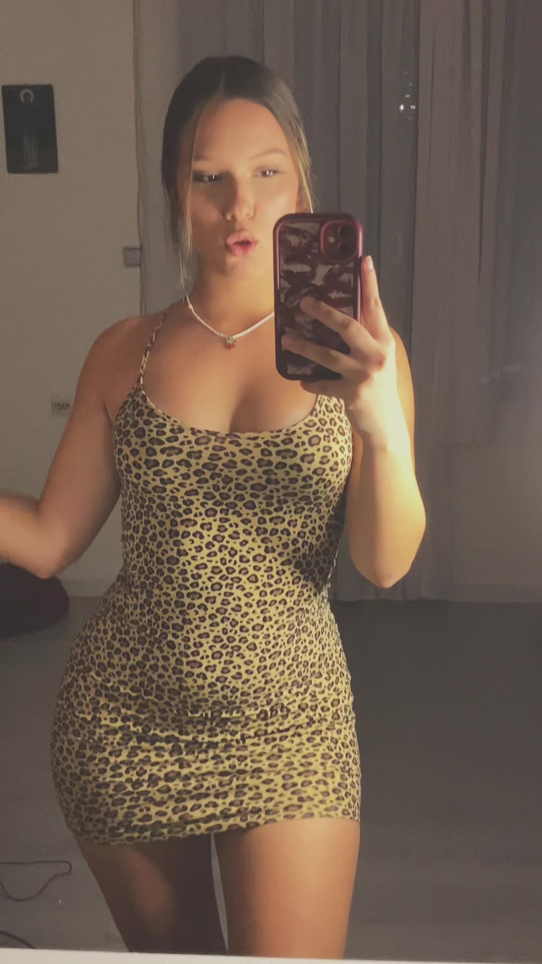 @👸🏼