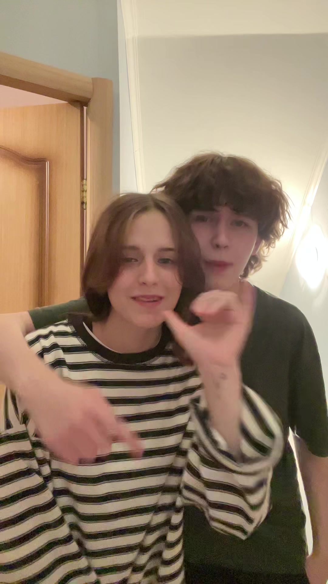 @aлина позор