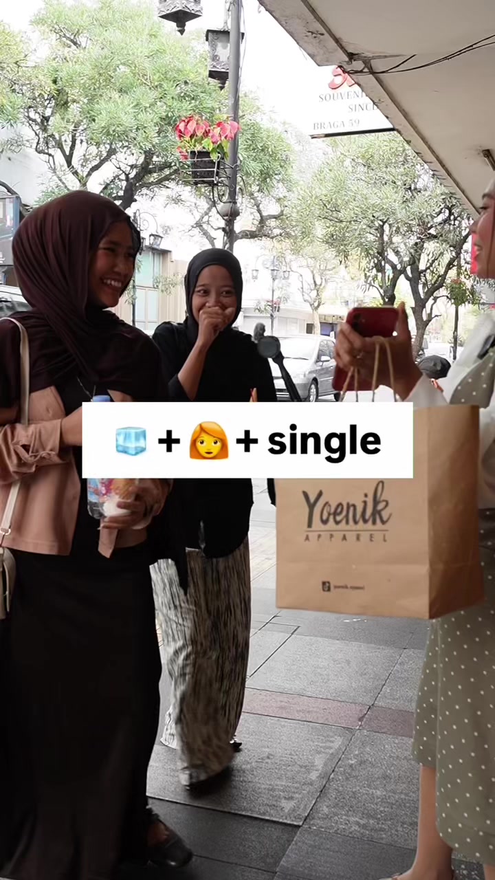 @Yoenik Apparel