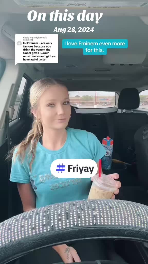 @Reneeinhercar